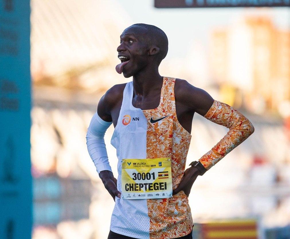 Joshua Cheptegei intentará romper el récord mundial de 10.000 metros planos